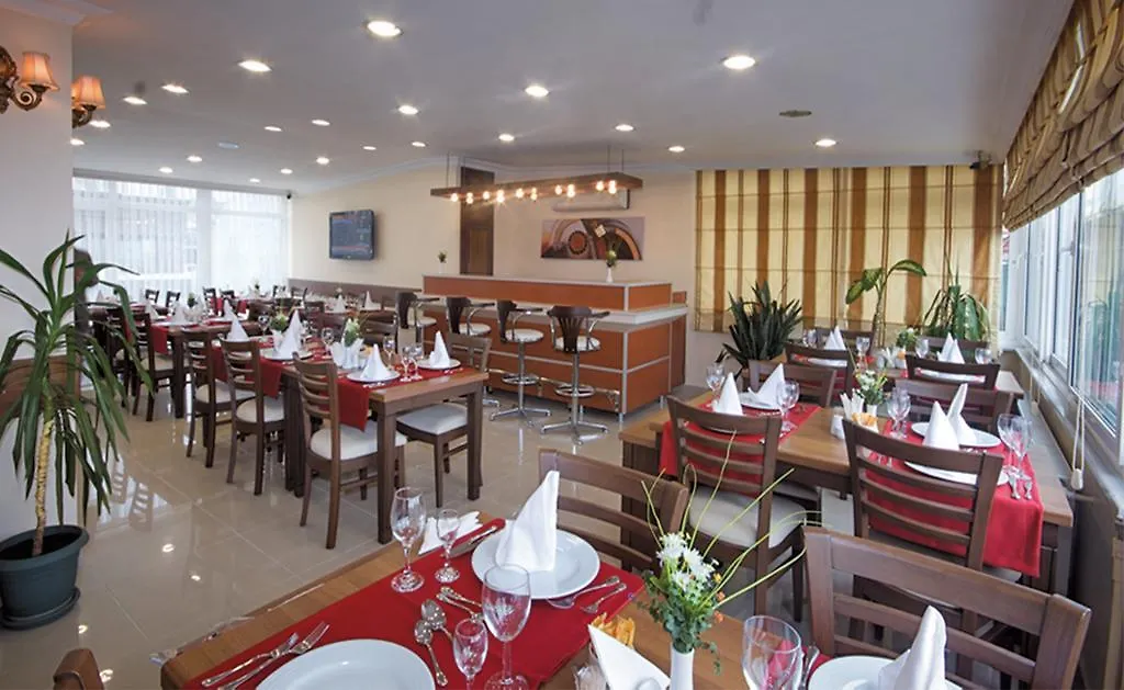 איסטמבול Grand Unal Hotel 3*,